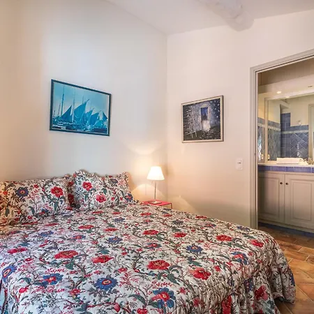 بيت للعطل Le Clos Du Pierredon By Interhome *