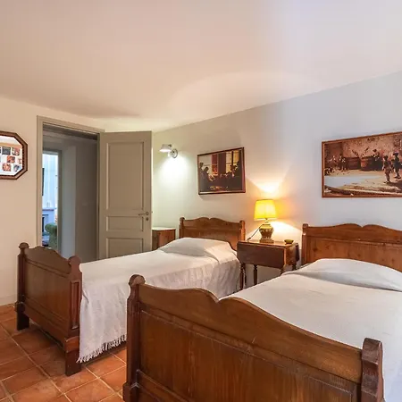 بيت للعطل Le Clos Du Pierredon By Interhome *
